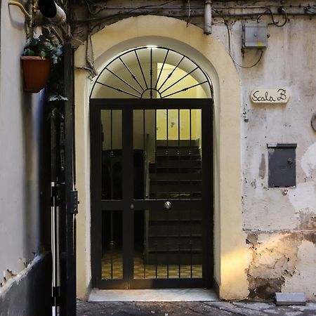 Cozy Apartment In Piazza Cavour By Wonderful Italy Napoli Exterior foto